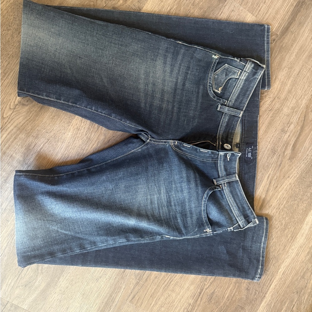 Armani Jeans Dark Wash Skinny Fit 27 – Classic Italian Denim